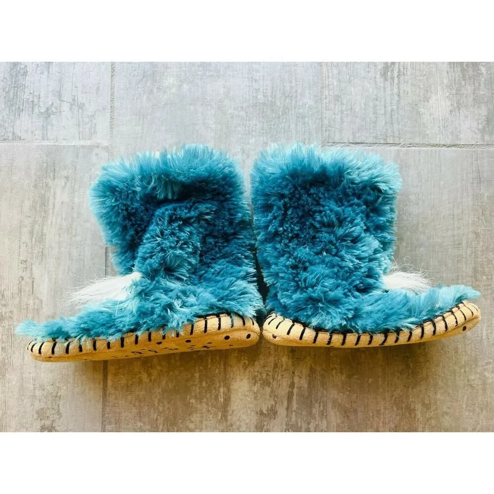 HATLEY Kids Fluffy Slippers Ice Monsters Blue Small 5-7 New House Shoes Cozy NEW